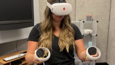 College students improve public speaking with VR technology