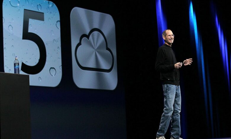 How Steve Jobs Made Presentations Look Effortless How Steve Jobs Made Presentations Look Effortless