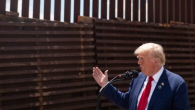 Donald Trump makes stop in Tucson, Arizona to campaign
