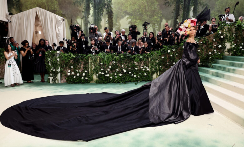 Here’s how activists used the Met Gala to call out stars for Gaza silence : NPR Here’s how activists used the Met Gala to call out stars for Gaza silence : NPR