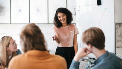 Public speaking and presentation skills for HR professionals