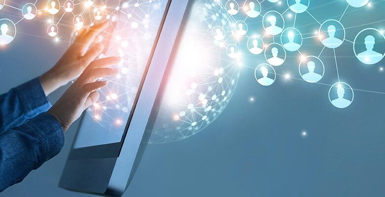 10 cybersecurity experts to follow on social media 10 cybersecurity experts to follow on social media