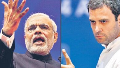 Modi vs Gandhi: communication experts compare body language, style | Latest News India