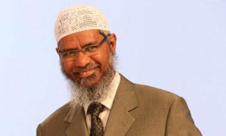 Zakir Naik trolled for his ‘speeches’ in Pakistan after red carpet welcome, Netizens say ‘India was right to ban him’ Zakir Naik trolled for his ‘speeches’ in Pakistan after red carpet welcome, Netizens say ‘India was right to ban him’