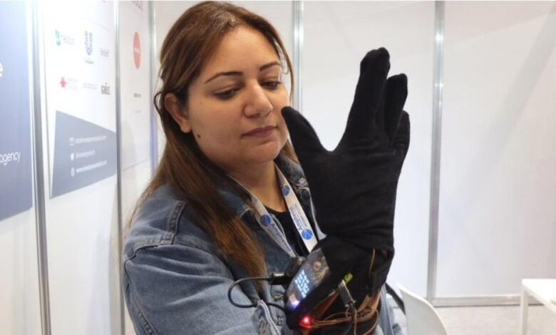 a smart glove that gives a voice to those who cannot speak a smart glove that gives a voice to those who cannot speak