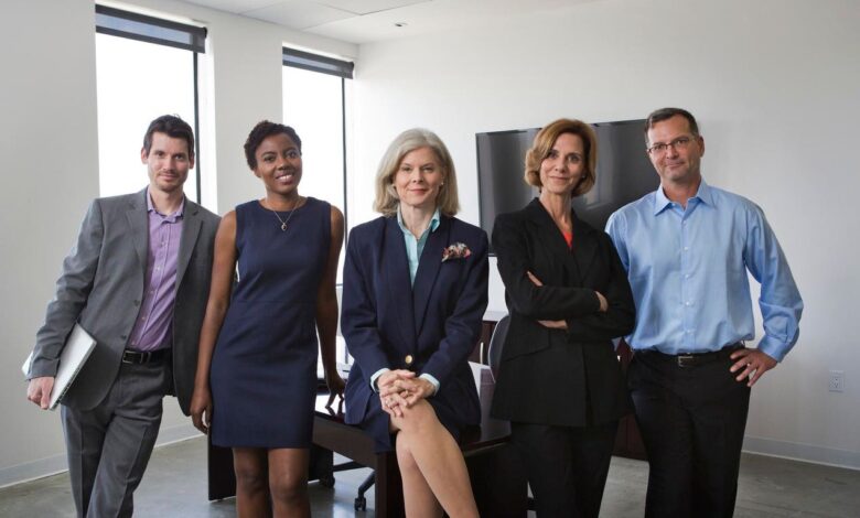 Strong Business Leadership: Navigating Challenges, Boosting Creativity