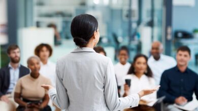 How Public Speakers Can Captivate An Audience With A Better Intro