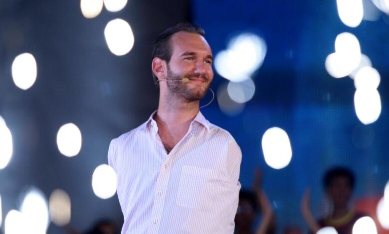 No Arms, No Legs, No Limits: The Inspiring Story of Nick Vujicic No Arms, No Legs, No Limits: The Inspiring Story of Nick Vujicic