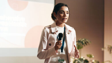 How to Use AI to Improve Your Speaking Skills