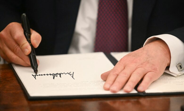 Trump says DEI programs are illegal. In the federal government, he’s ending them : NPR